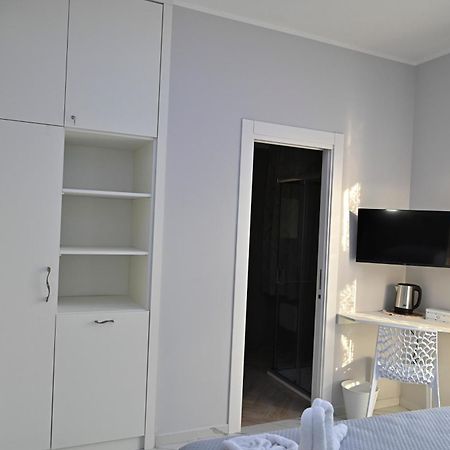 Bebsantaniellohouse1 Bed and Breakfast Napels Buitenkant foto
