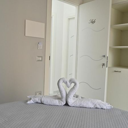 Bebsantaniellohouse1 Bed and Breakfast Napels Buitenkant foto
