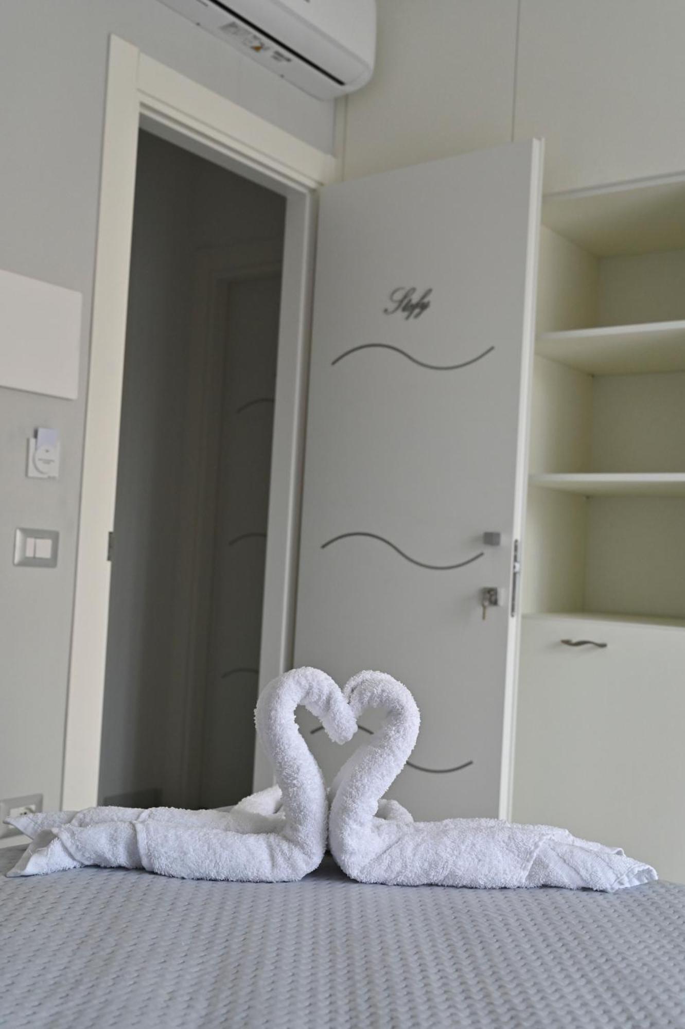 Bebsantaniellohouse1 Bed and Breakfast Napels Buitenkant foto