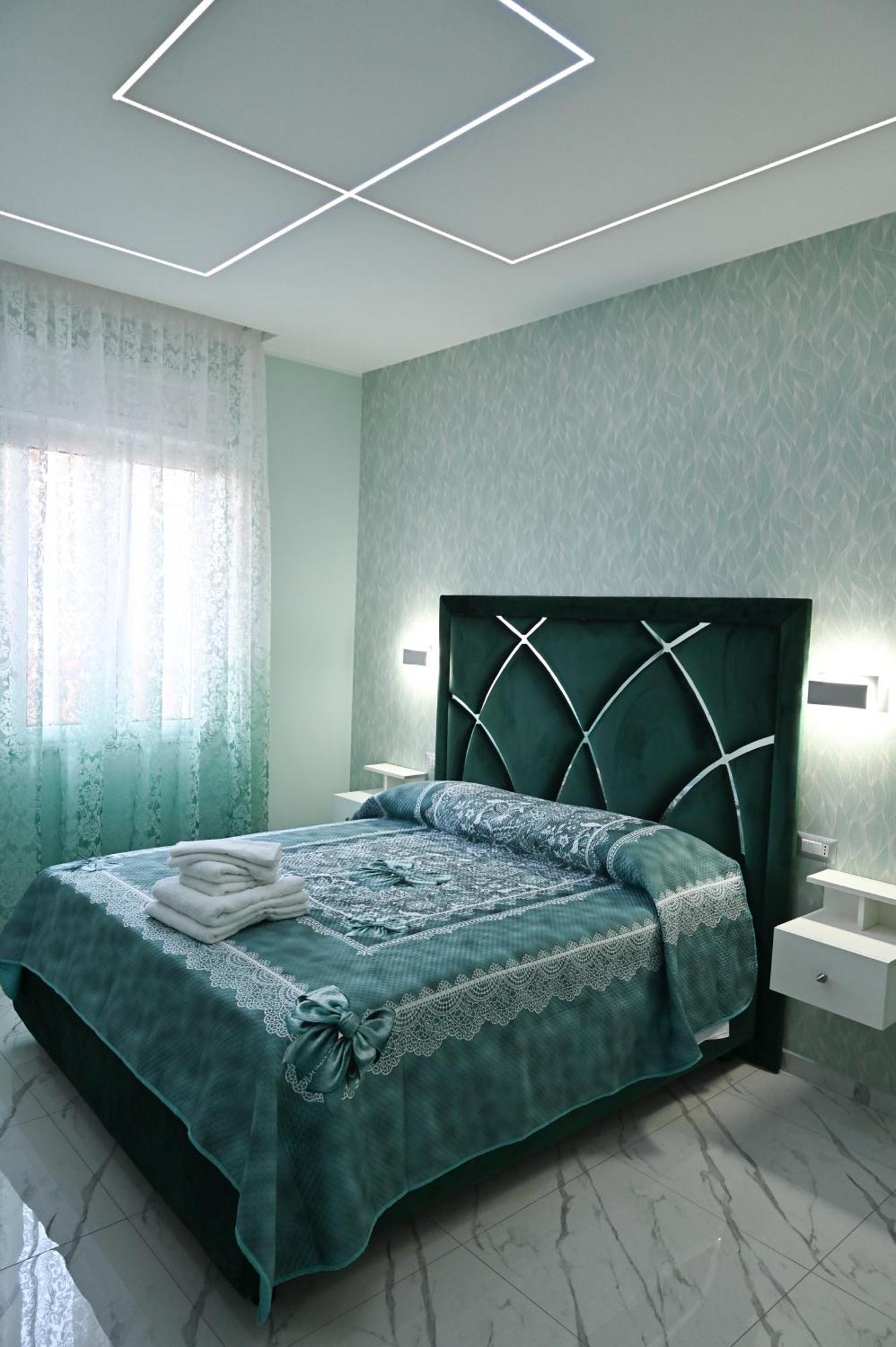 Bebsantaniellohouse1 Bed and Breakfast Napels Buitenkant foto