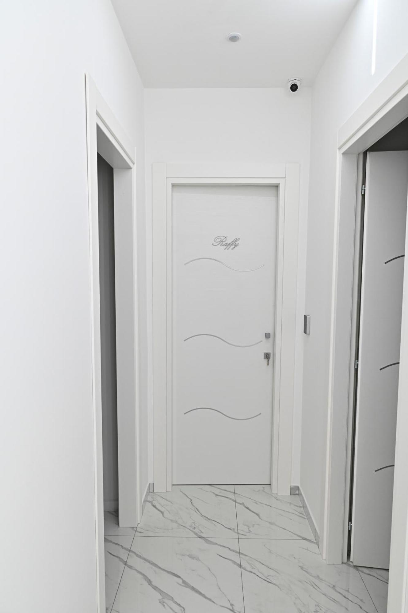 Bebsantaniellohouse1 Bed and Breakfast Napels Buitenkant foto
